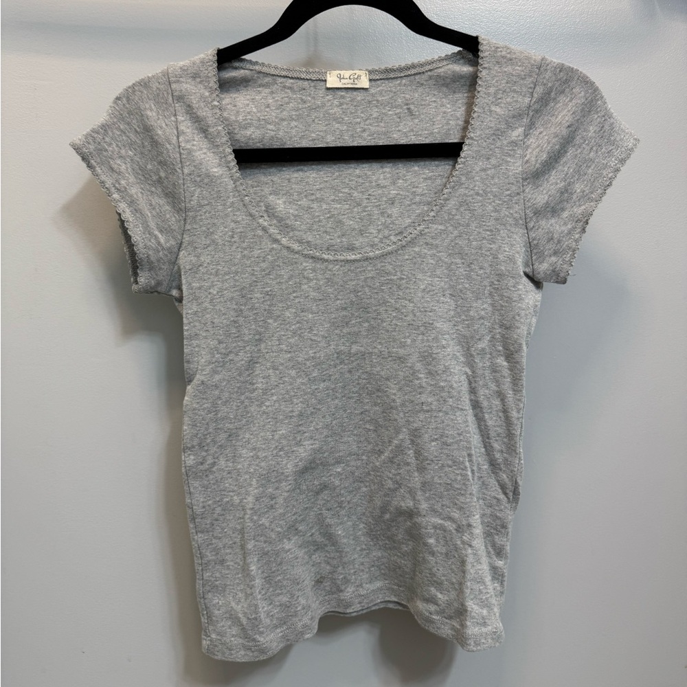 Brandy Melville Light Gray Short Sleeve Top with scalloped neckline